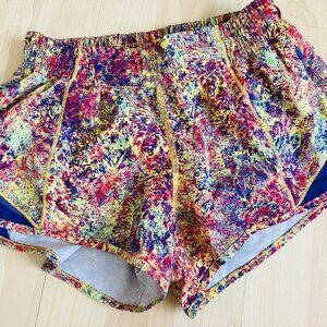 Lululemon SeaWheeze Hotty Hot Med rise, Lined Short